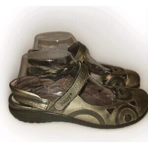 Naot Rongo Pewter Metallic 39 8 8M Laser Cut Leather Mary Jane Shoes Comfort